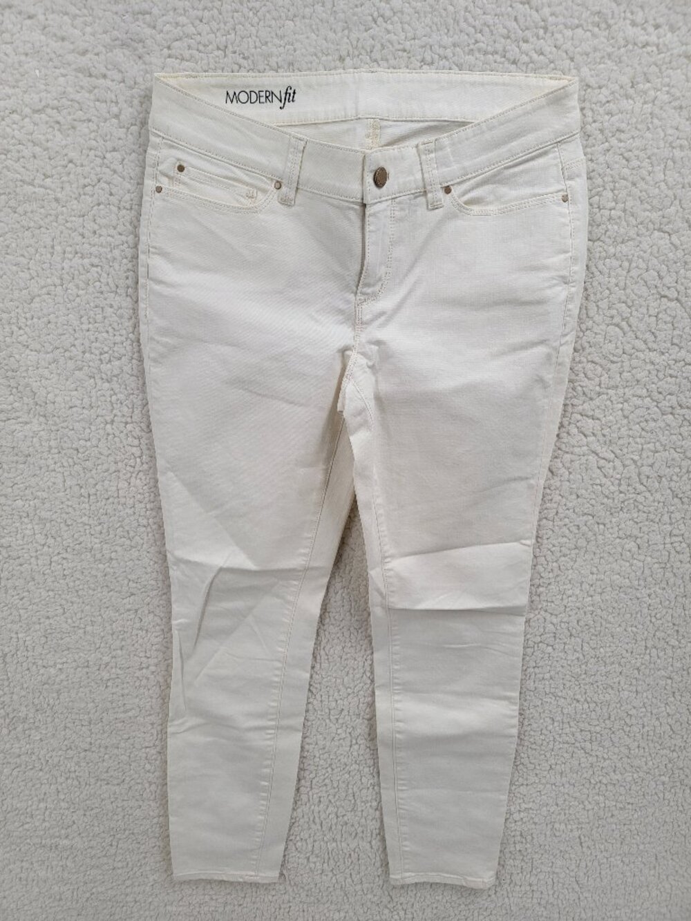 Ann Taylor Modern Fit Skinny Jeans White Denim Women's Size 6 / 28